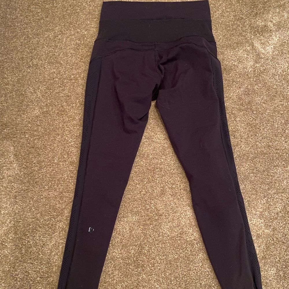 RARE EUC Lululemon Beyond Boundaries Pant Snake Print Leggings size 6 - Picture 6 of 8